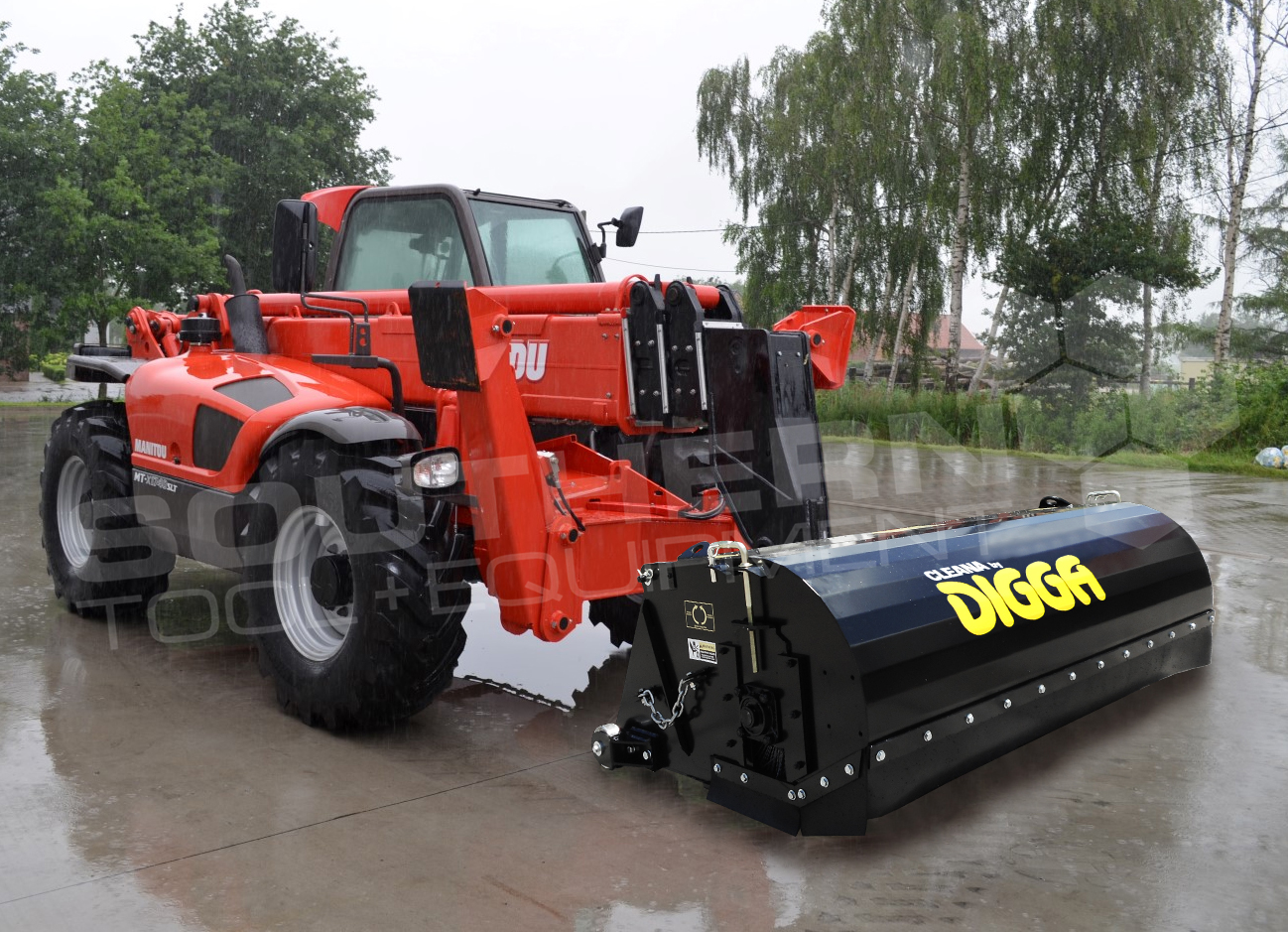 DIGGA 2500mm Enclosed Telehandler Bucket Broom Sweeper Southern Tool