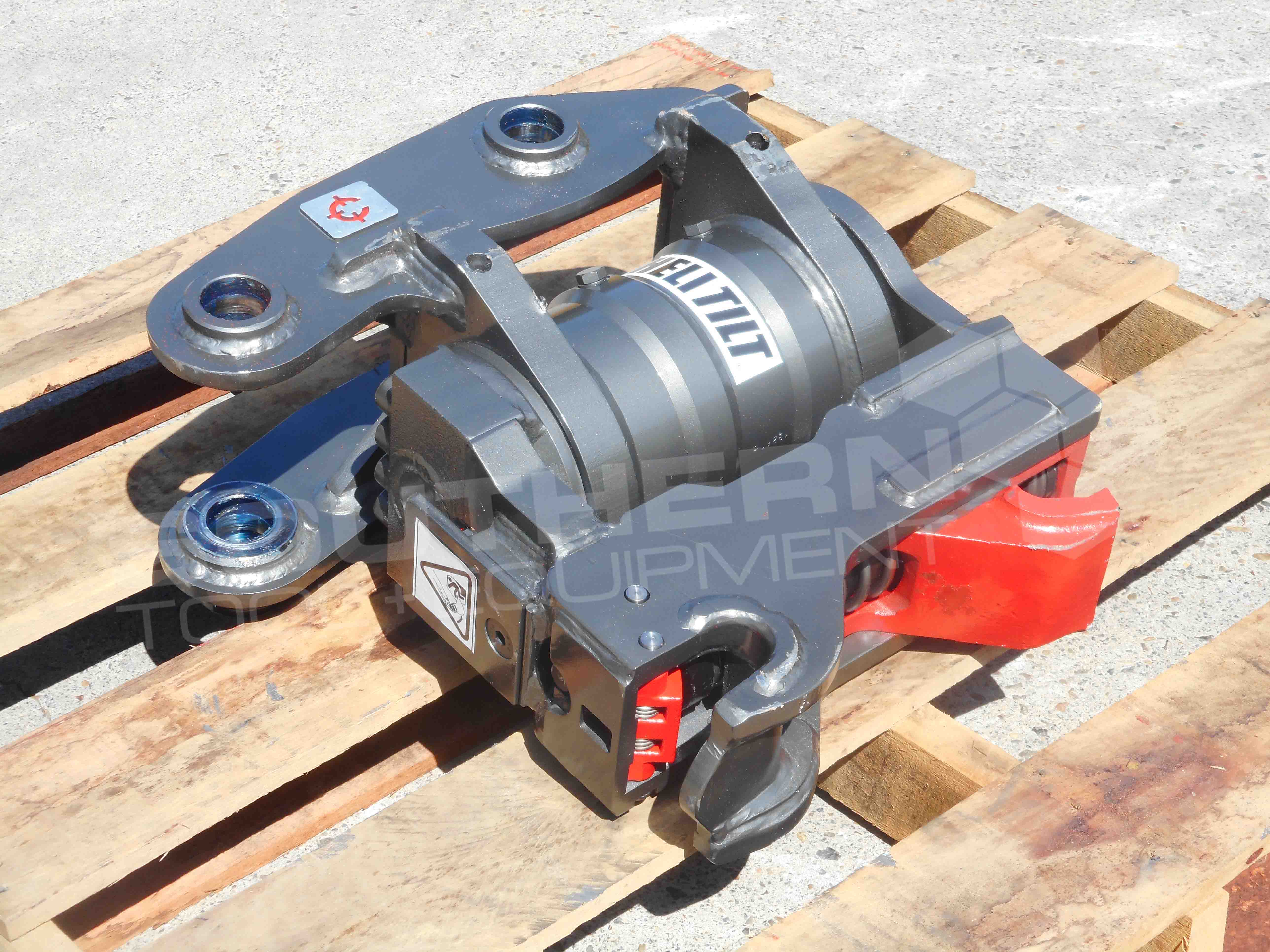 JB Calibre Tilting Quick Hitch to suit 2.5 4 Ton Excavators